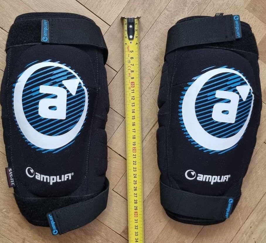 Amplifi chrániče kolen vel. XL
