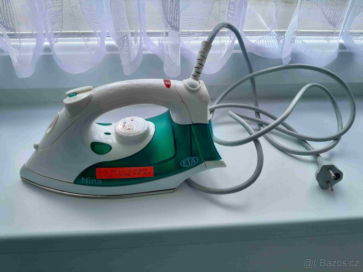 žehlička ETA, model Nina, typ 2282