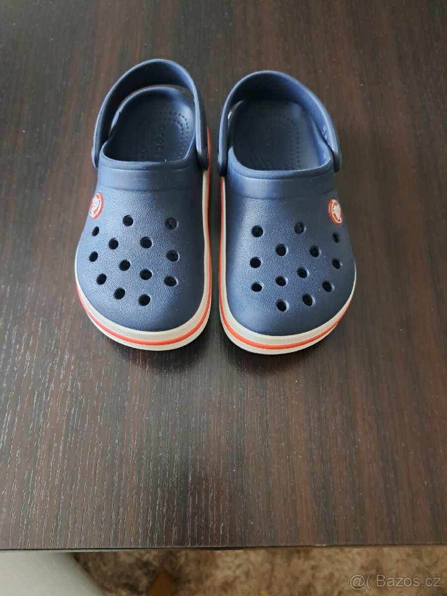 Prodám dětské letní nazouvaky vel.11 (28)cena 120k
