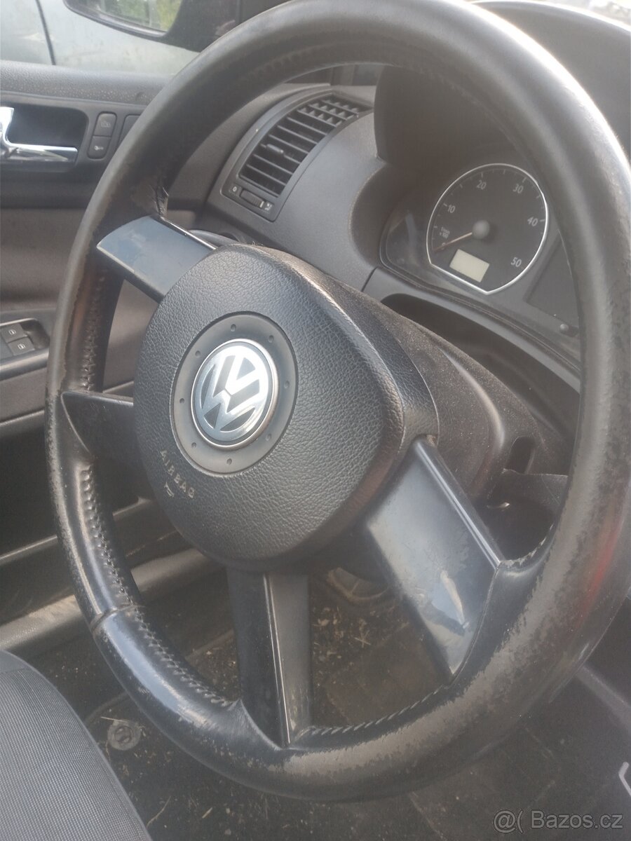 Vw polo 9n náhradní díly.