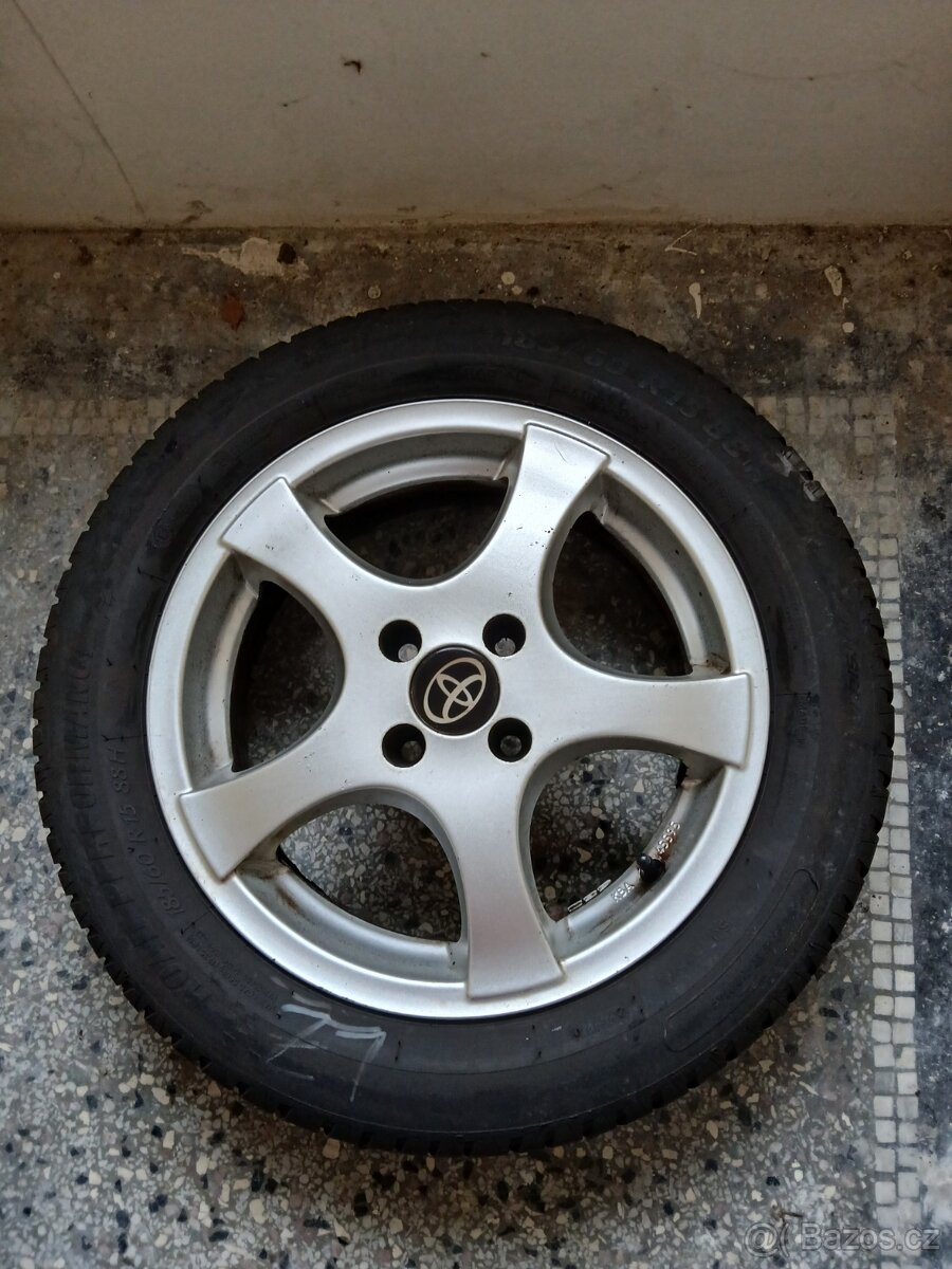 Alu disky 4x100x60,1 + pneu letní 185/60 R15 na toyotu yaris