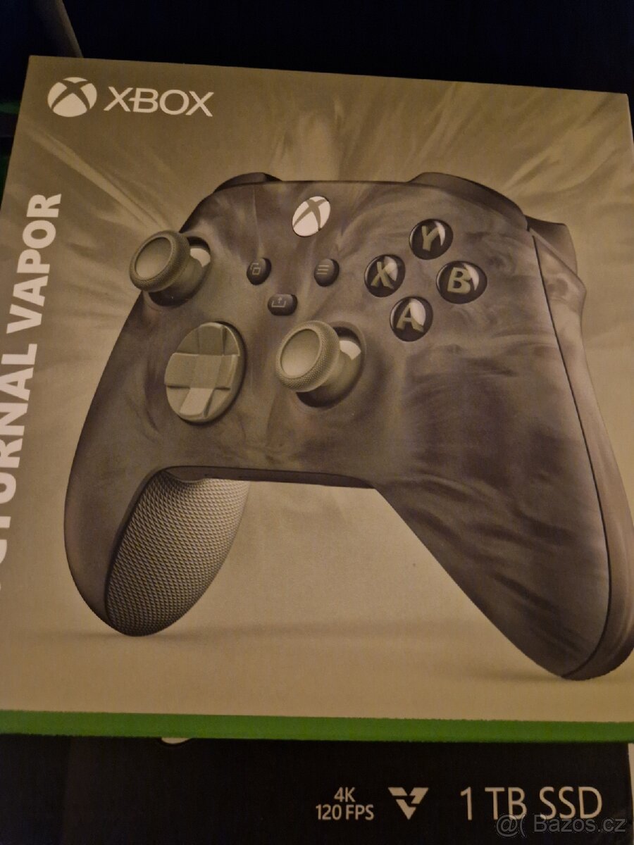 Ovladač na Xbox Nocturnal Vapor