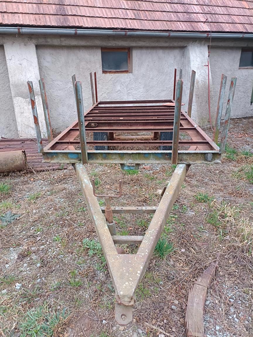 Velký podvozek , nosnost 2,5 tuny