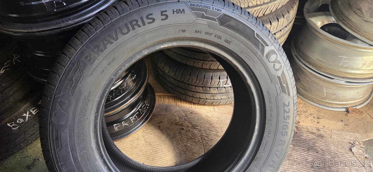 2ks Barum Bravuris 5 HM 225/65 R17 102 H Letní