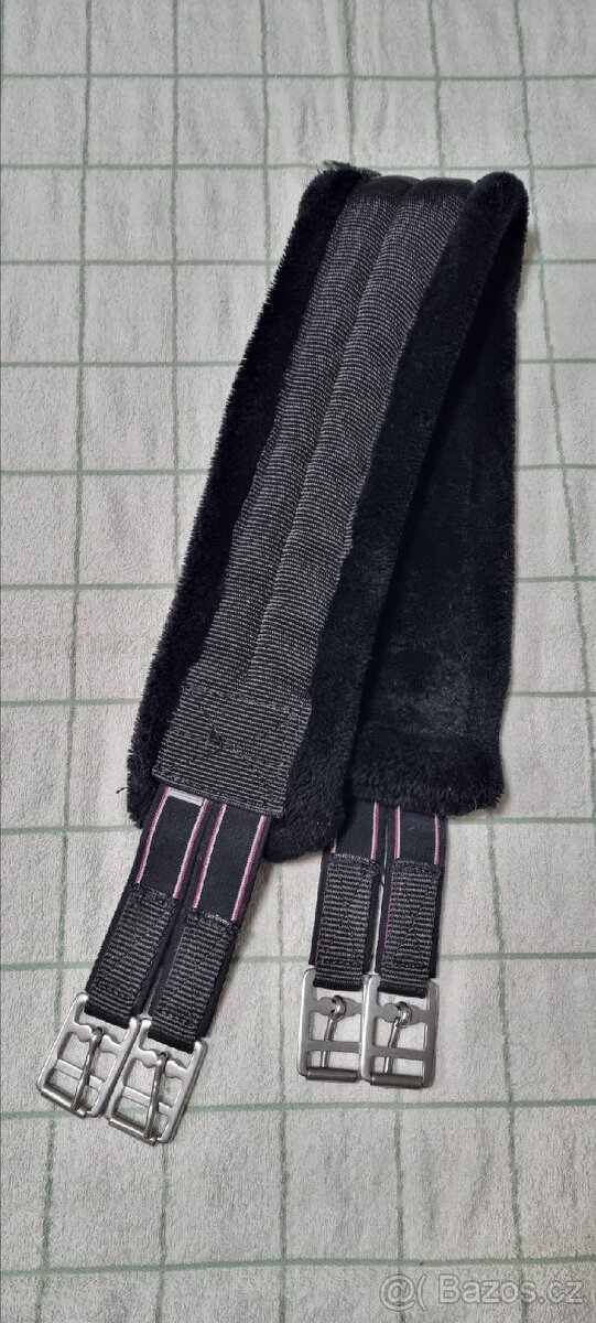 Dlouhý podbřišník s umělým beránkem - vel. 115 cm