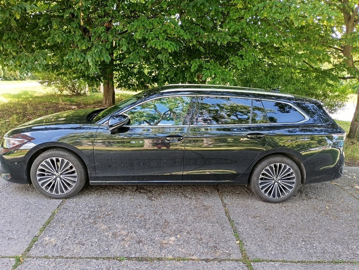 Volkswagen Passat pronájem