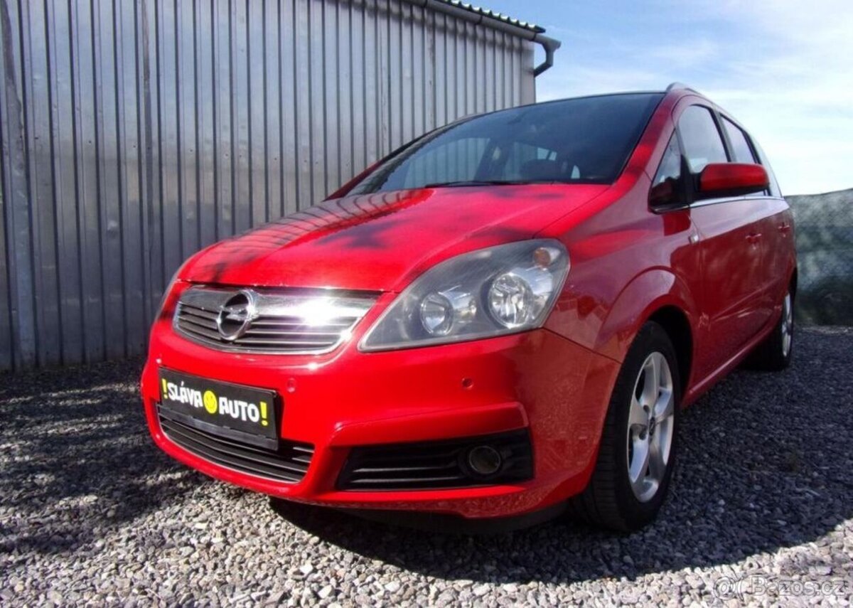 Opel Zafira 1.8i 103kW 7MÍST 185 000KM TOP benzín manuál