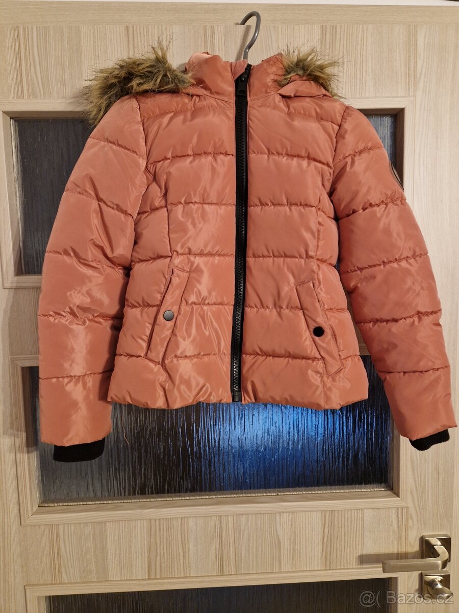 Zimní dívčí bunda