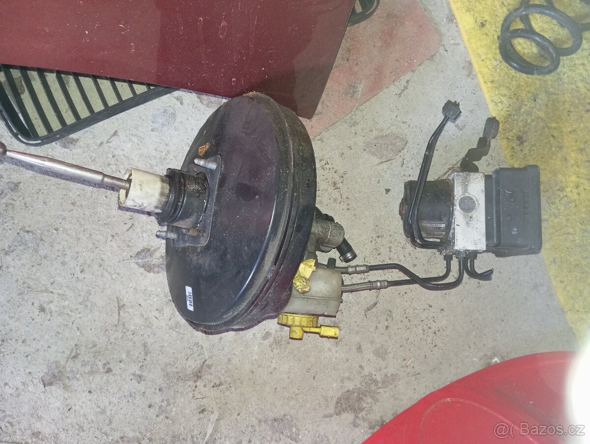 Jednotka ABS 1C0907379K s podtlakem a brzdovým válcem