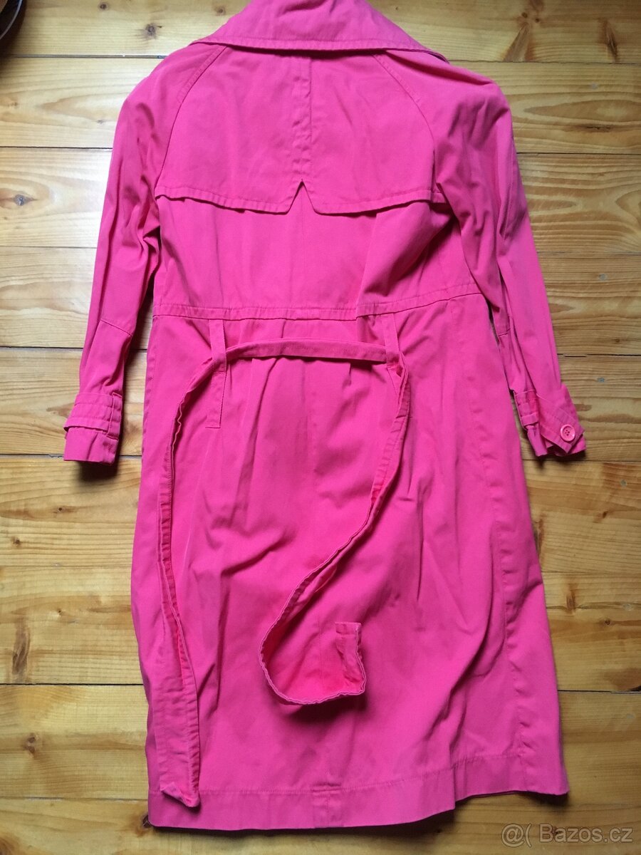 Dámské kabáty na postavu 38 - M