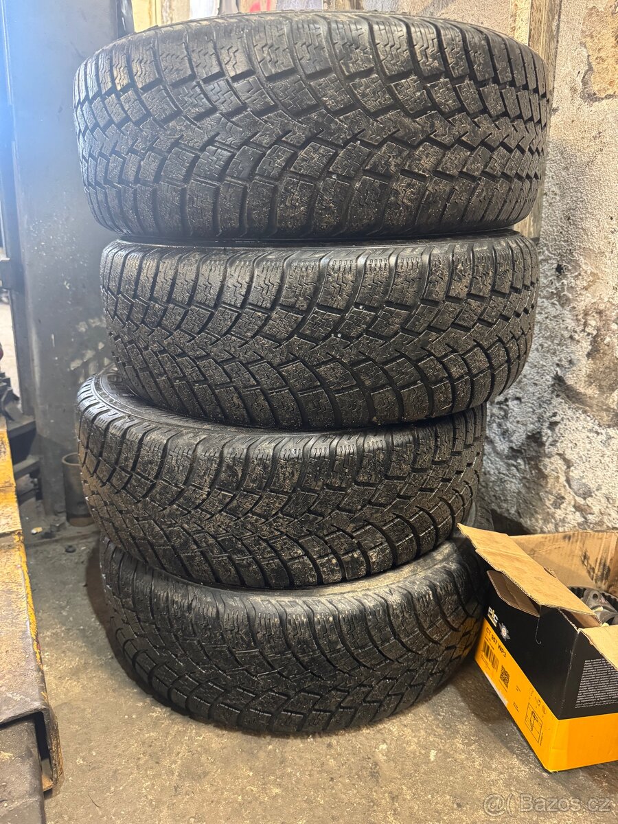 Zimni pneu 185/60 r14 nokian