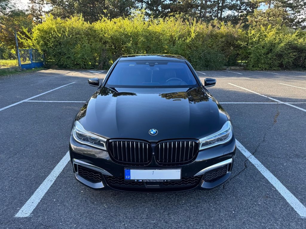 BMW G12 750li