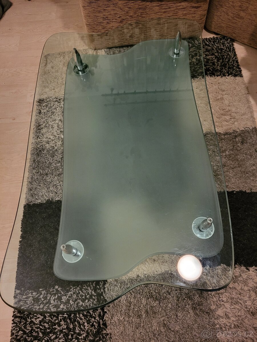 Konferenční stolek