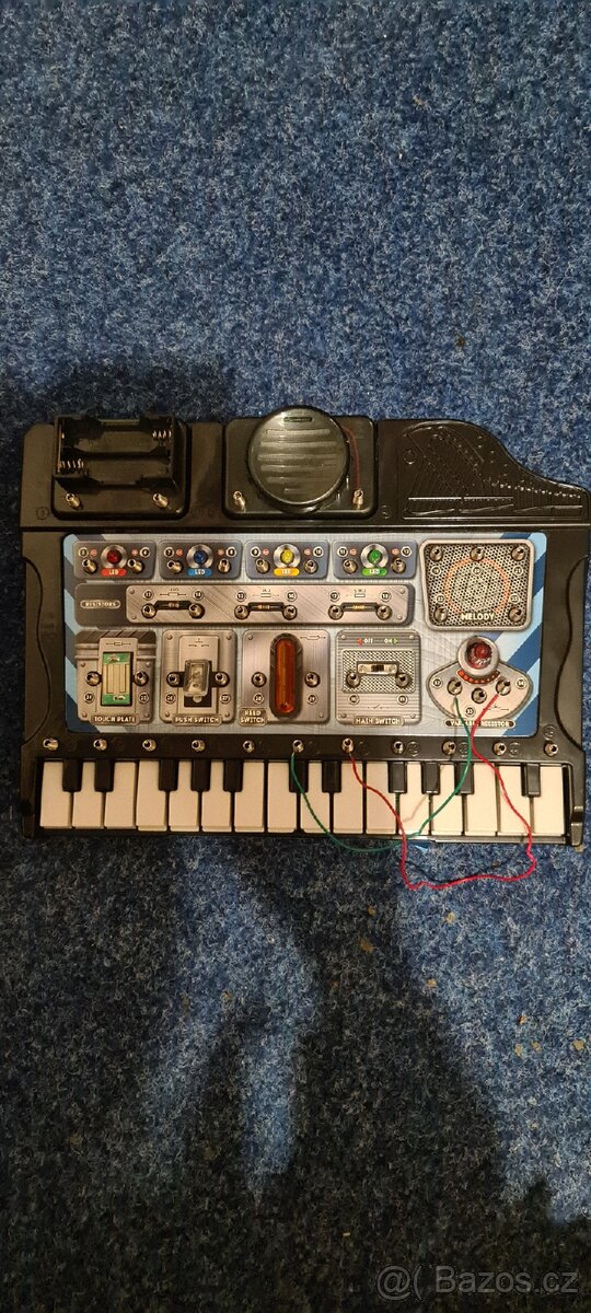 TRONEX- piano-vědecká laboratoř