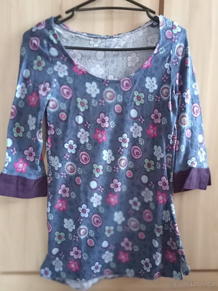 Dámské tričko s květy, 3/4 rukáv vel. 36/S