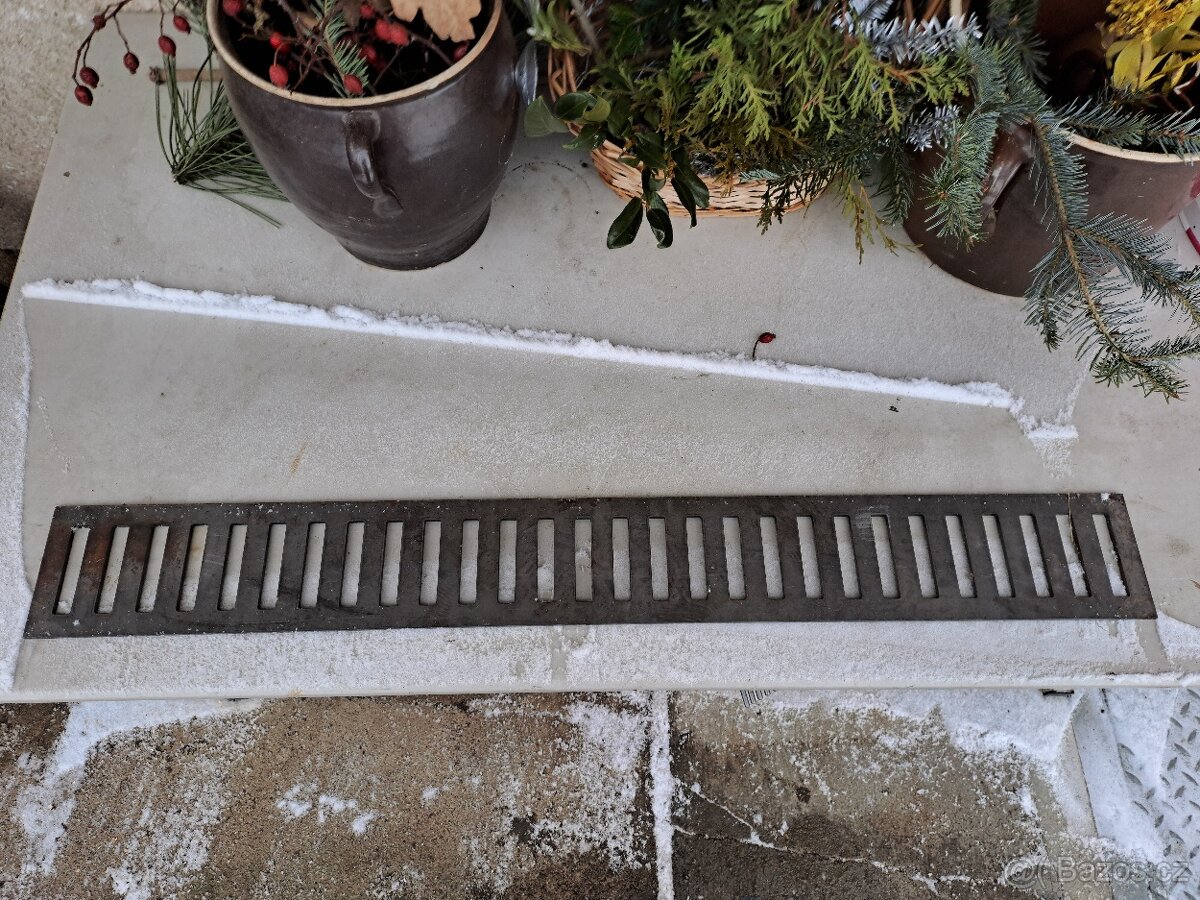 Prodám ocelové mřížky na kanálek