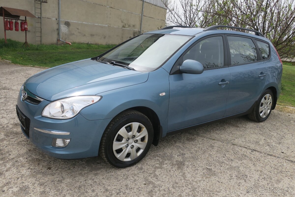 HYUNDAI I30 SW 1.6 16V, KLIMA, TAŽNÉ