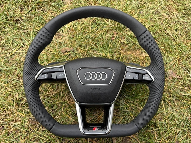 AUDI sportovy volant kozeny zkoseny