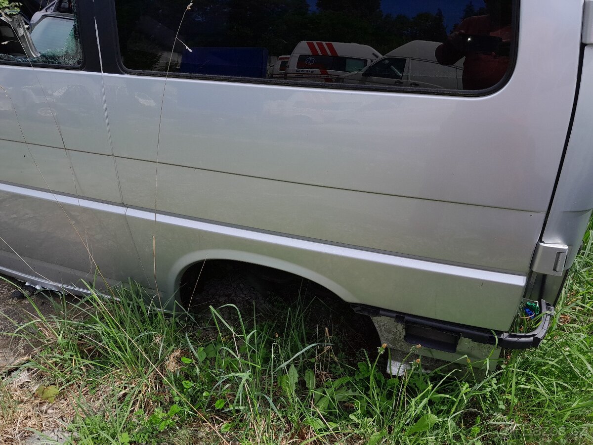 VW T4 Multivan zadní část karoserie