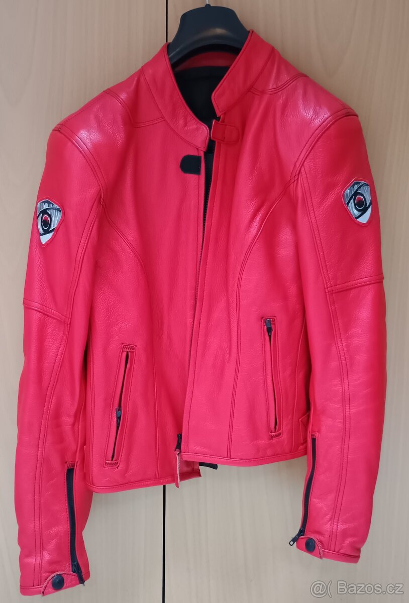 Dámská moto bunda, helma a boty