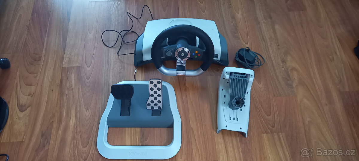 Prodám Microsoft Xbox 360 Wireless Racing Wheel