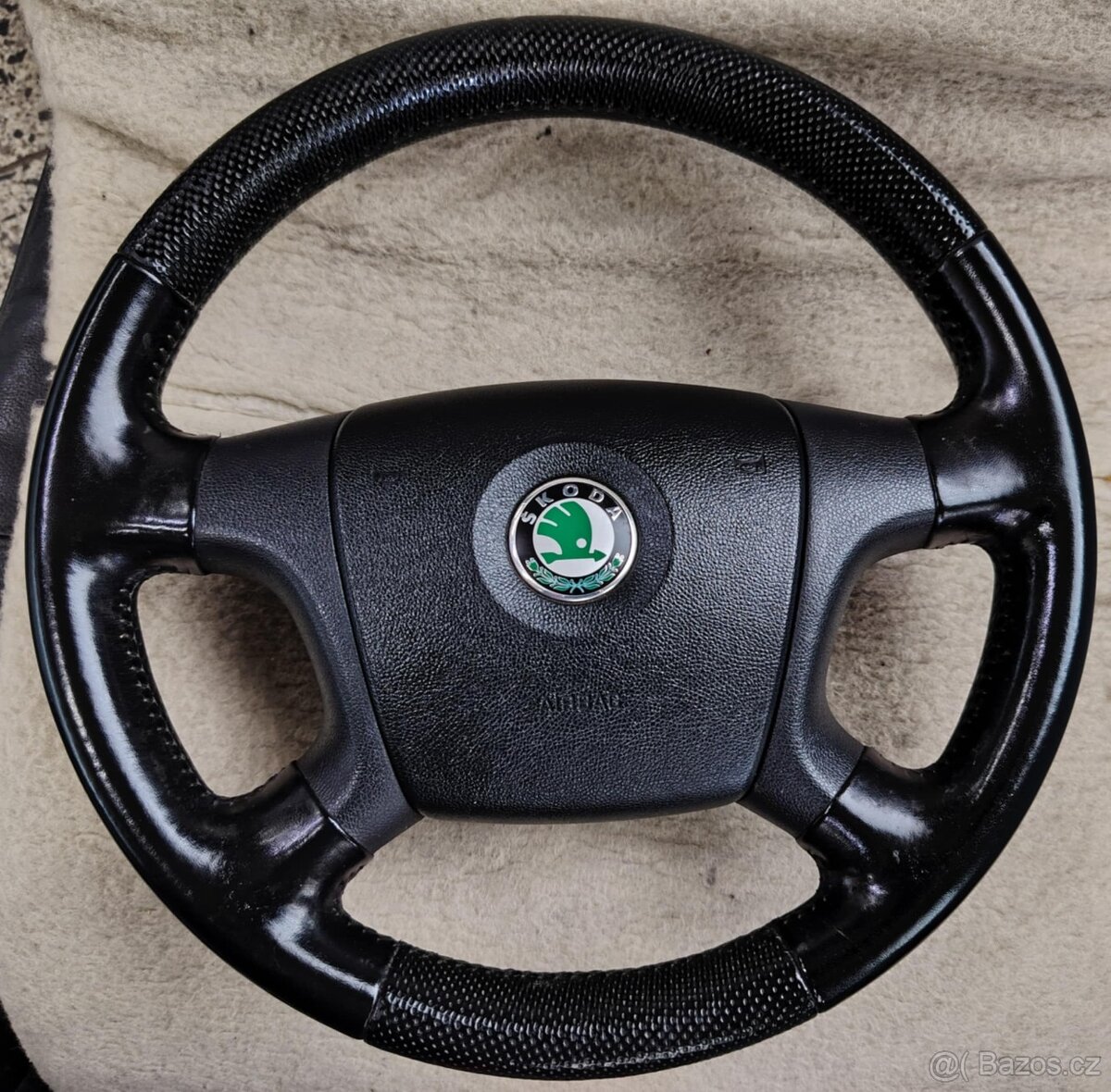 prodám kožený volant do Škody Fabie 1,2,Octavie 1,2,Superb 1