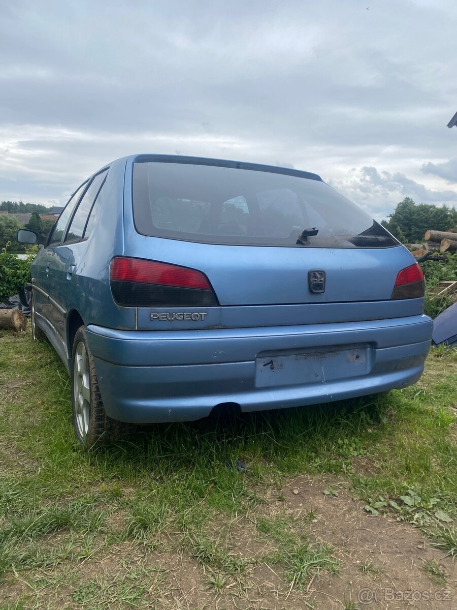 Peugeot 306