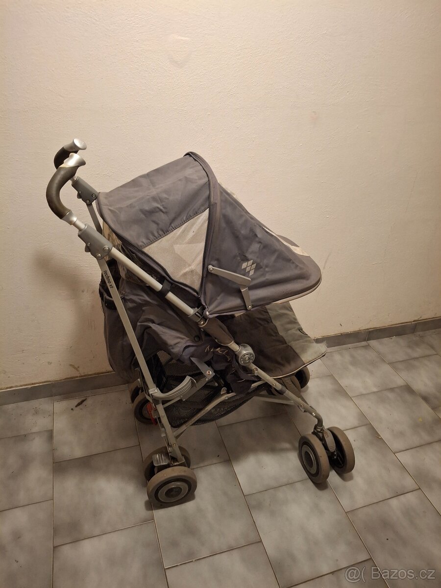 Kočárek Maclaren + fusak
