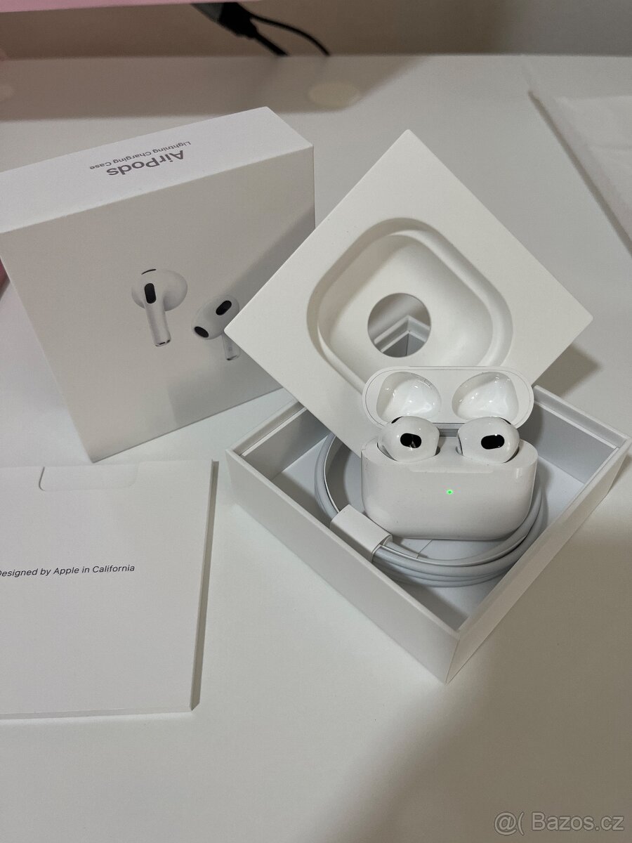 Apple AirPods 3. generace – Perfektní stav ✅