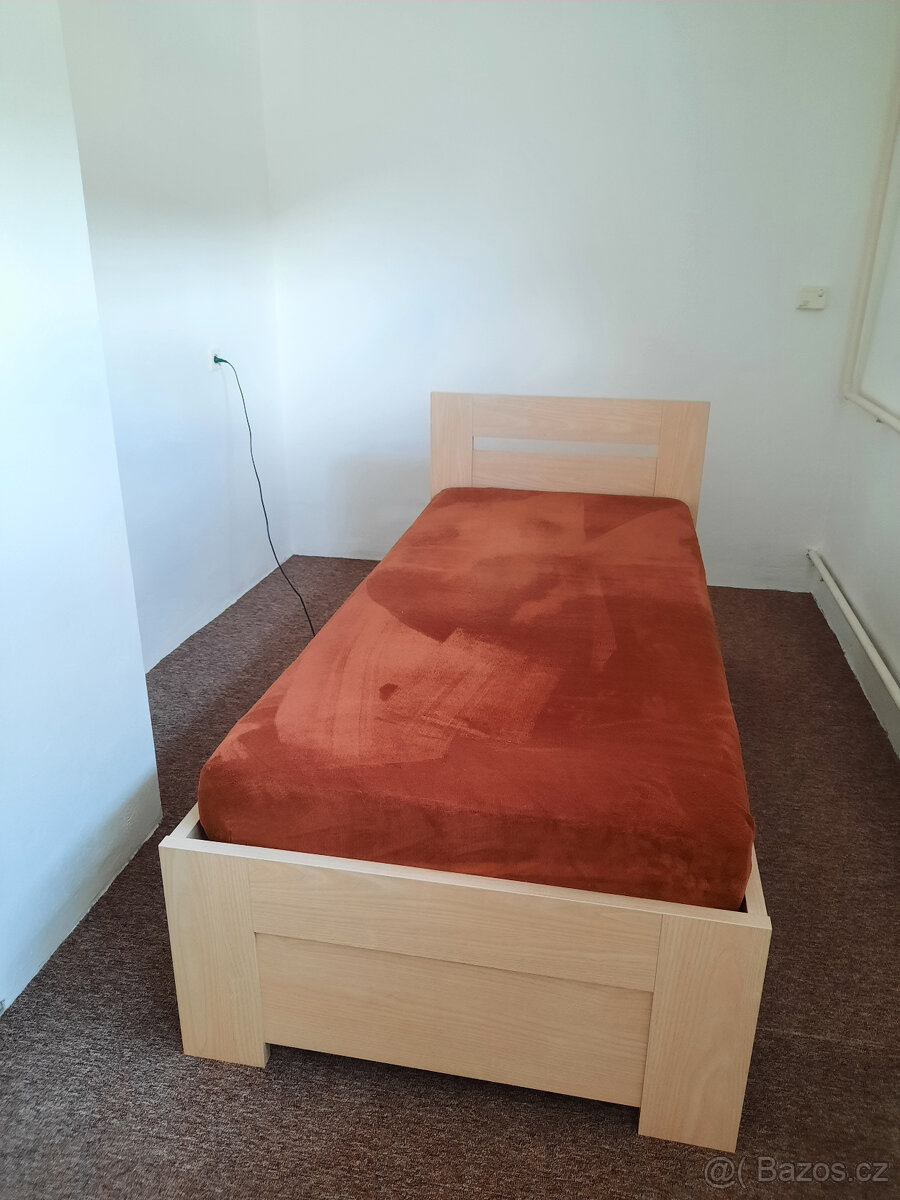 postel kvalitni 90x200, el. poloh. rost, kvalitni matrace