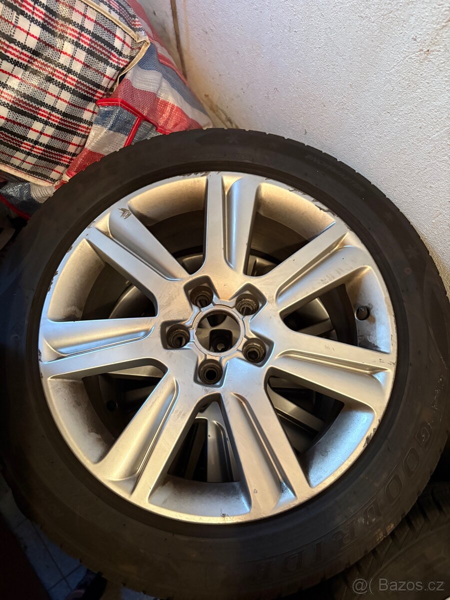 Alu kola R17 5x112 včetně zimních pneu. Top stav
