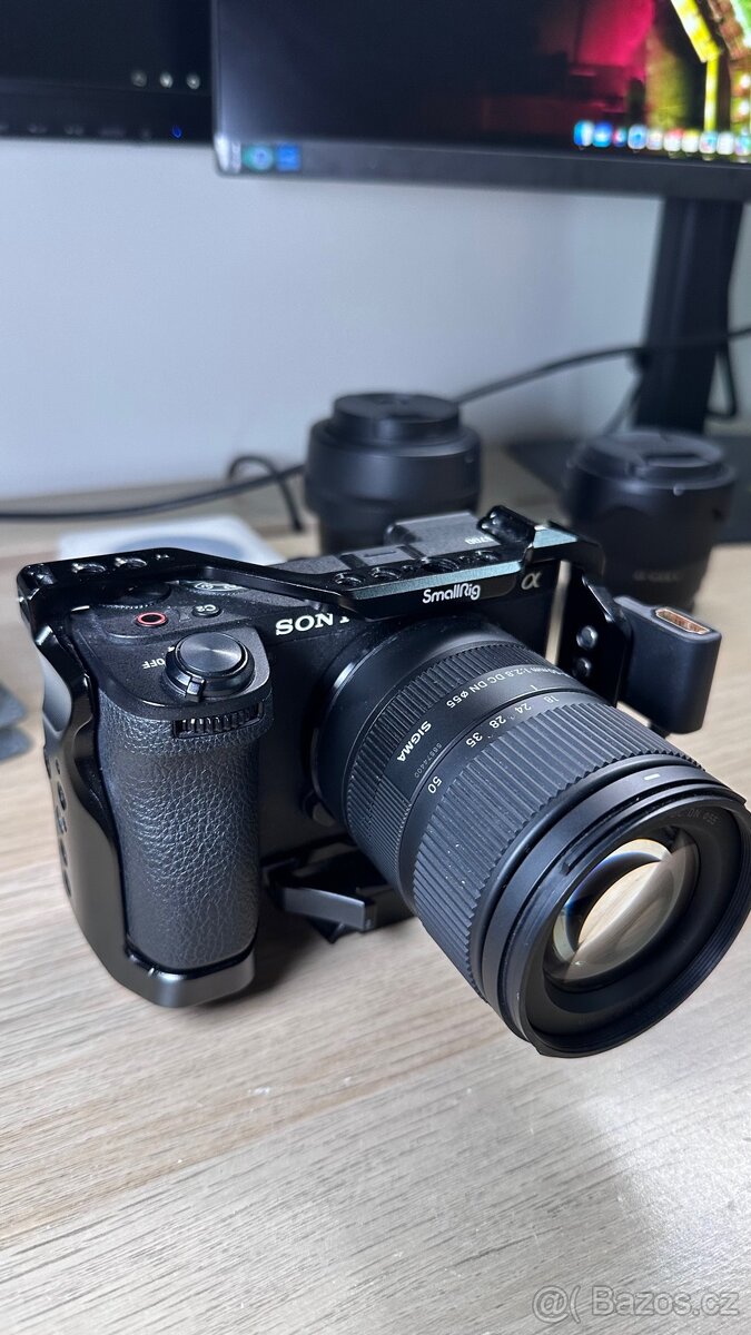 Sony a6700 +sigma +viltrox +feelworld