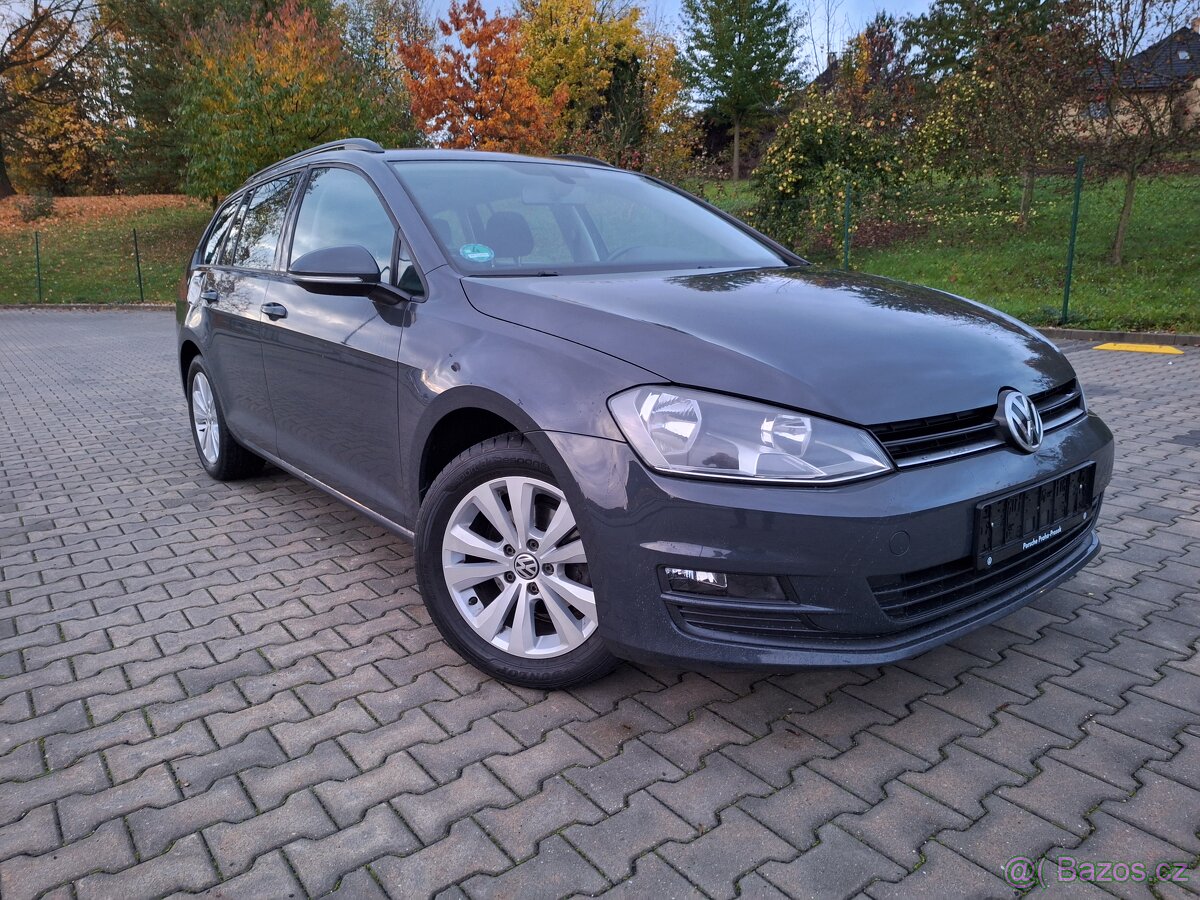 VW GOLF VARIANT 1.2 TSI 77 KW.TAŽNÉ