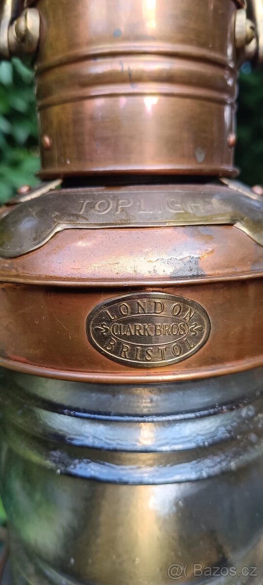 Námořní lodní petrolejka