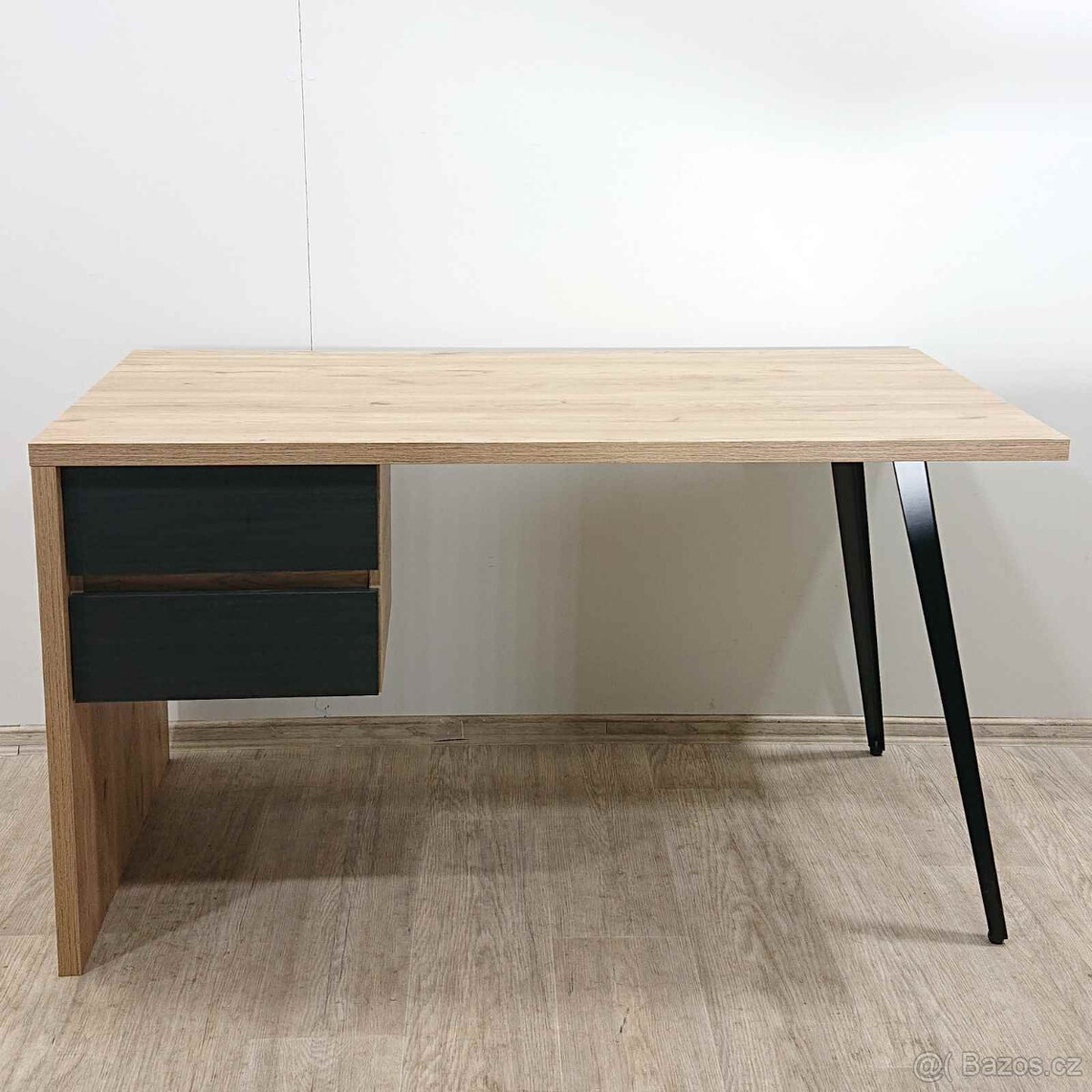 Pracovní stůl 69x136 cm Eliot Marckeric