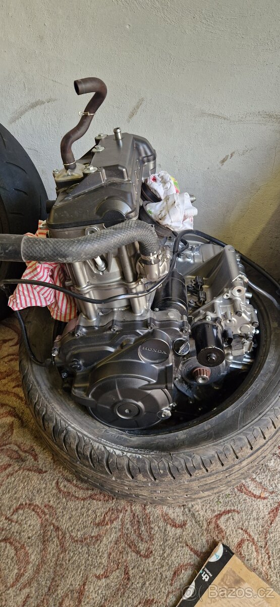 Honda NT 1100 DCT / Africa twin 1100 DCT - motor