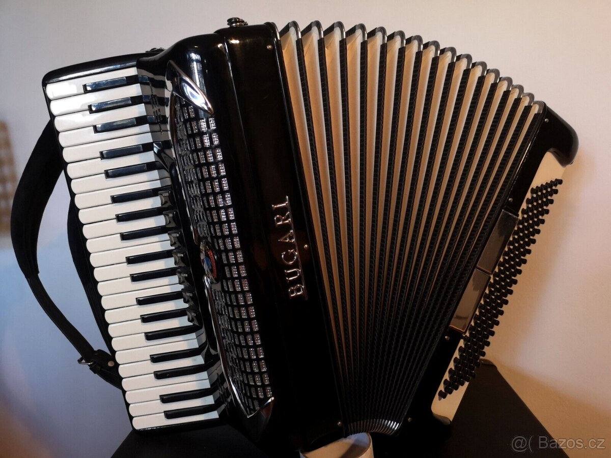 Akordeon Bugari Armando (35 plátků)