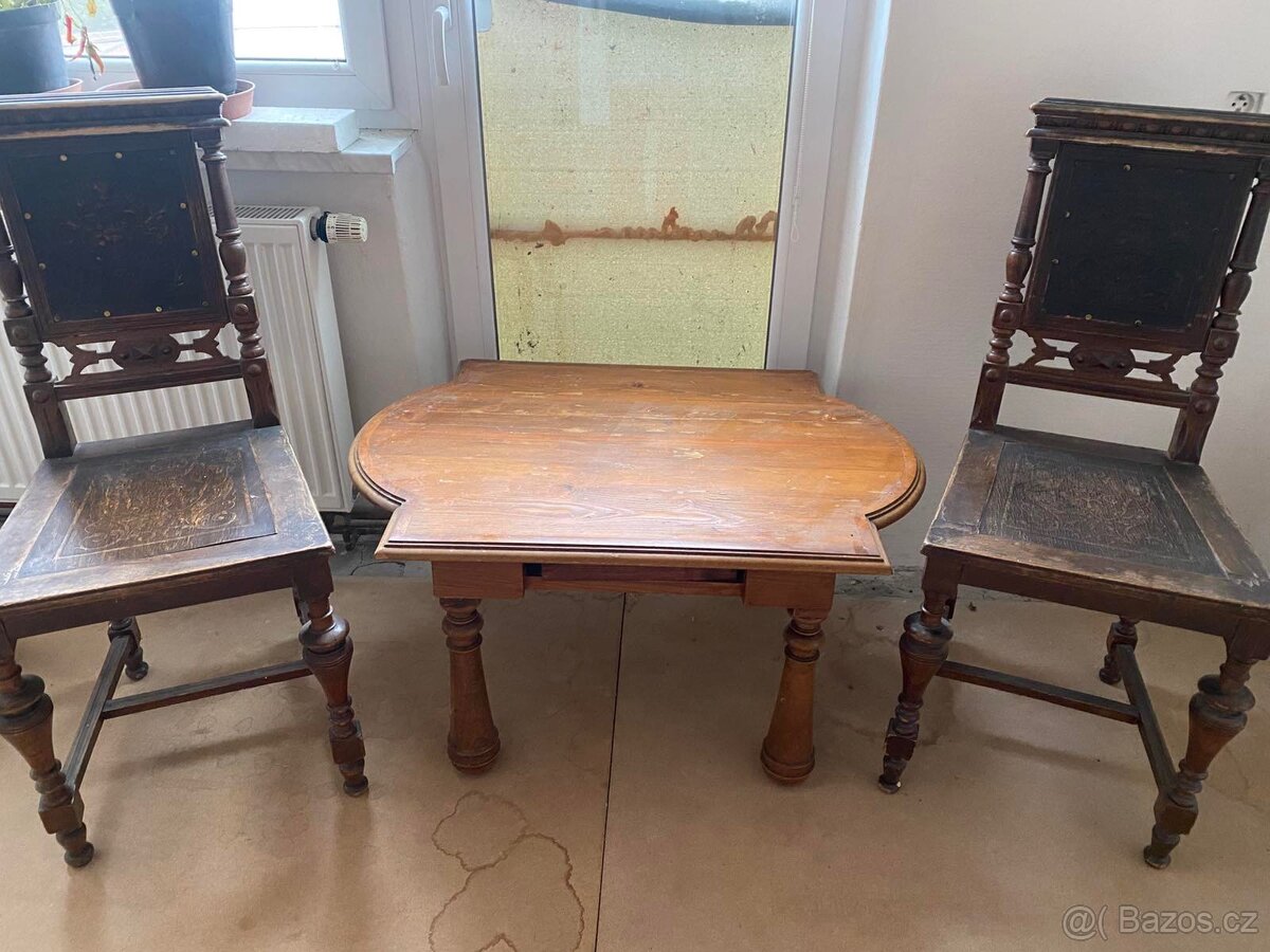 Starožitný nábytek