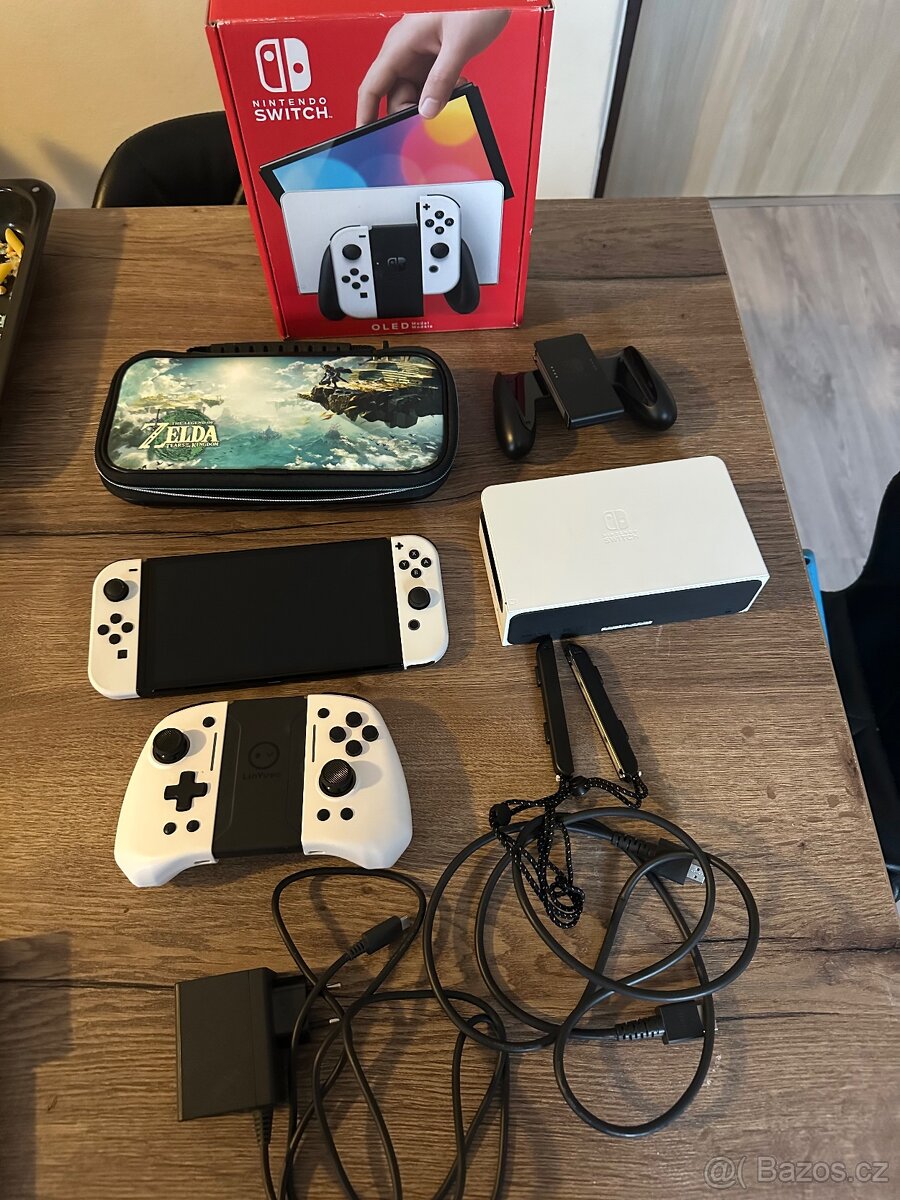 Nintendo switch OLED + příslušenství