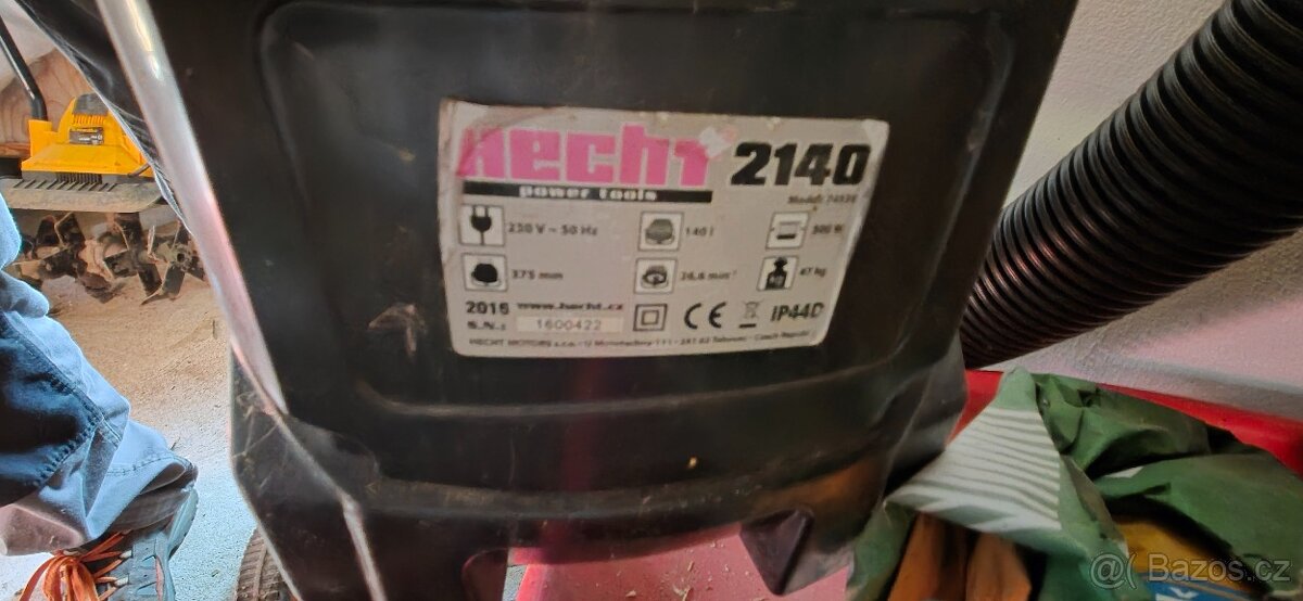 Prodám míchačku Hecht 2140