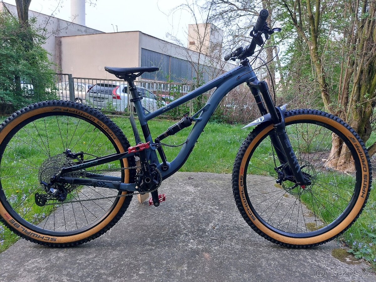 Enduro kolo Kellys Swag 30 2022