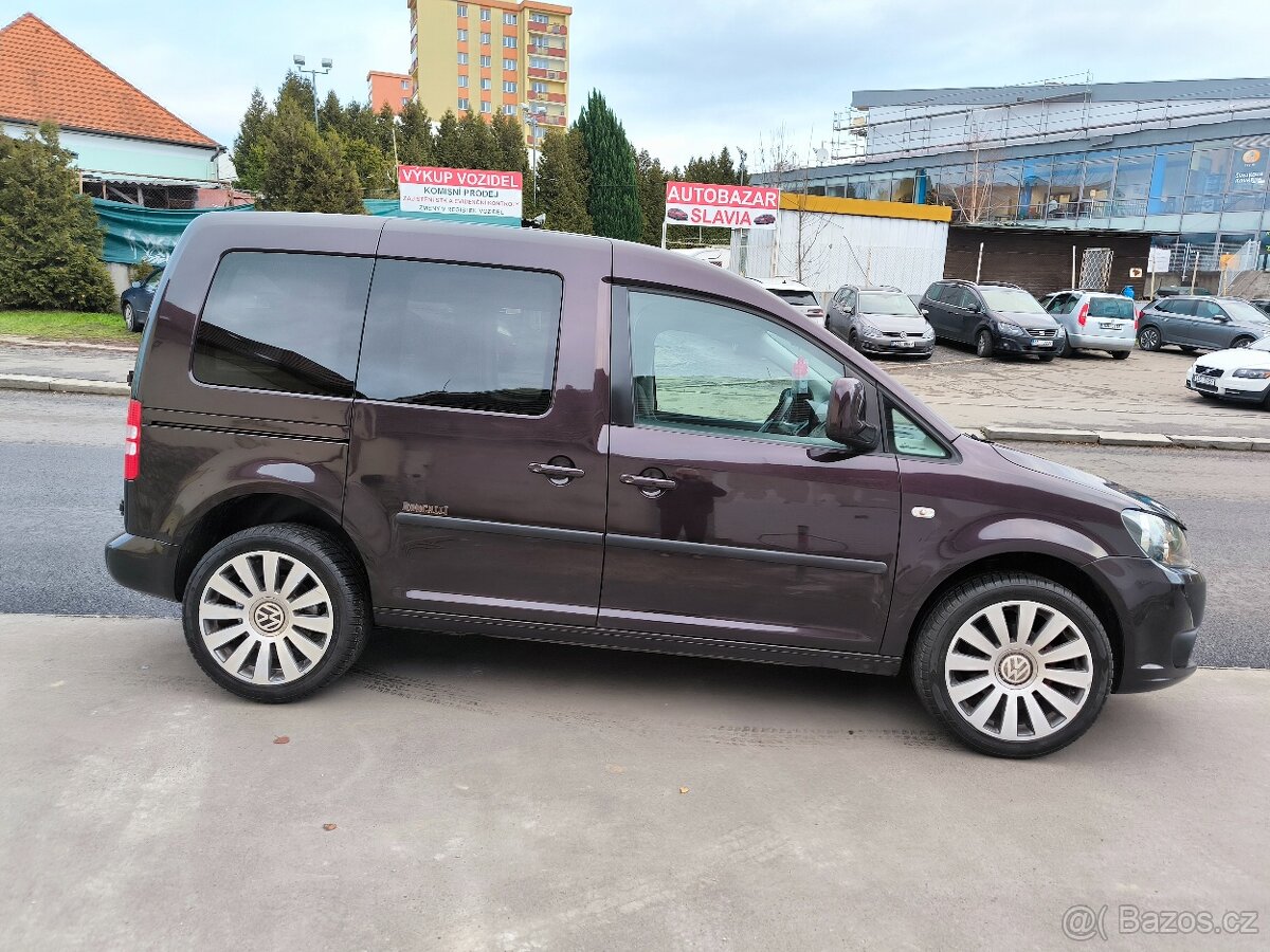 Caddy 1.6TDI 5mst, 2x šoupačky