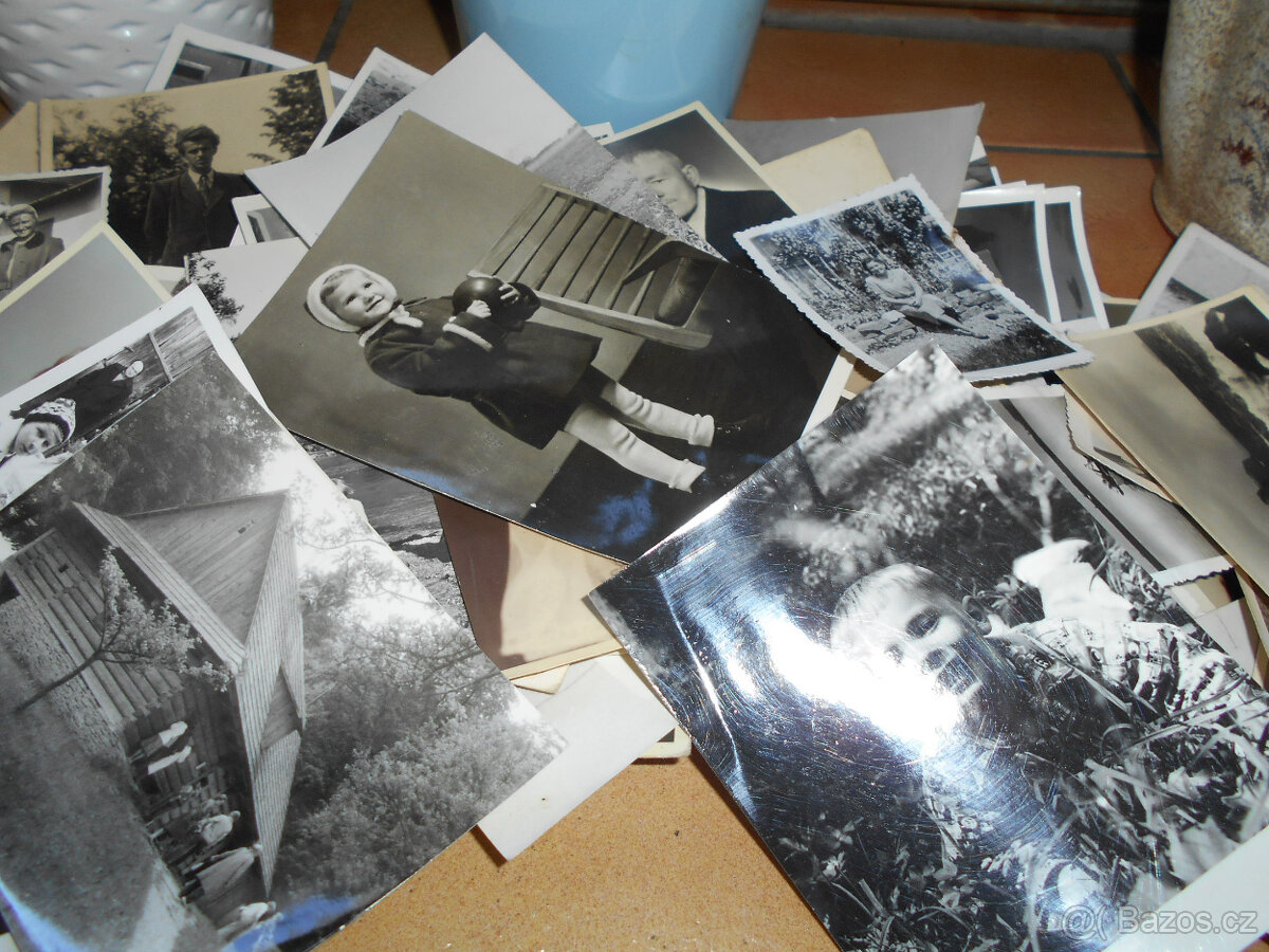 FOTOGRAFIE STARÉ - SADA 2 - 100 KS A NĚCO NAVÍC