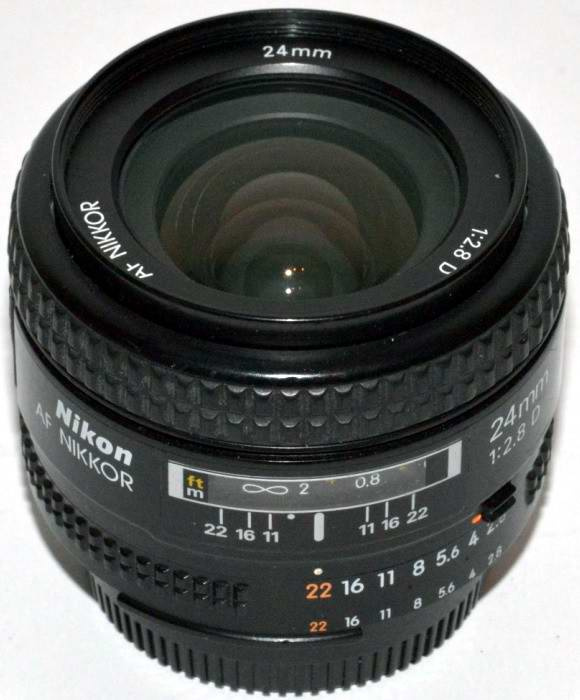 AF Nikkor 24mm 1:2.8 D pro Nikon F
