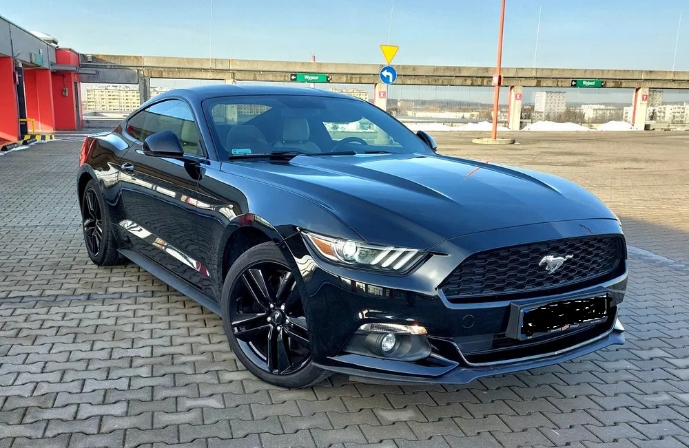 Ford Mustang 2.3 ecoboost,2016,EU verze, nájezd 65000Km