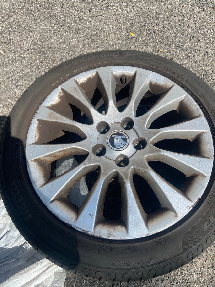 Alu kola Superb 2