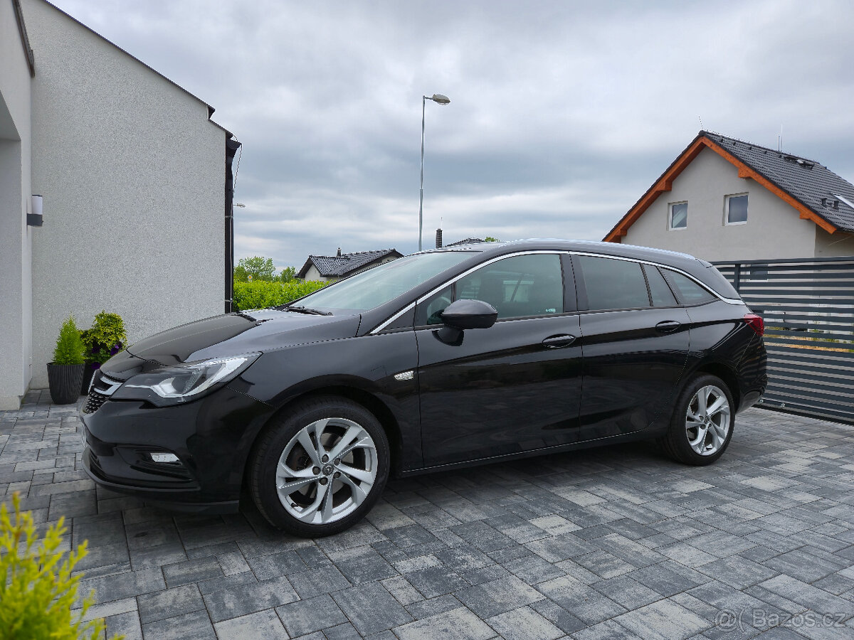 Opel Astra 1,6 CDTi automat