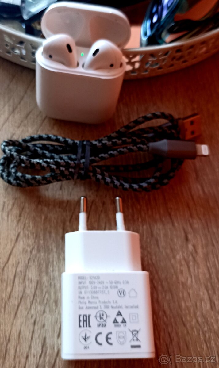 Apple AirPods 2