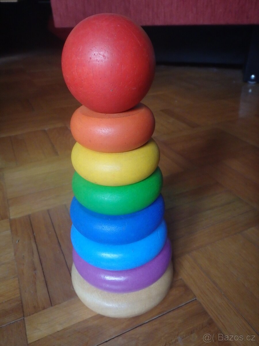 Dřevěná skládací pyramida