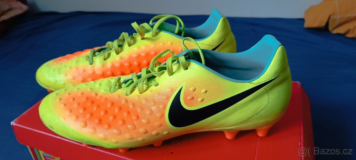 Kopačky NIKE Magista